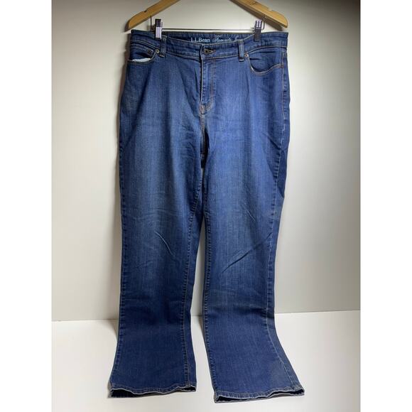 LL Bean Favorite Fit/Curvy Women’s Jeans Sz 12T Medium Wash 33X34 - Picture 5 of 6